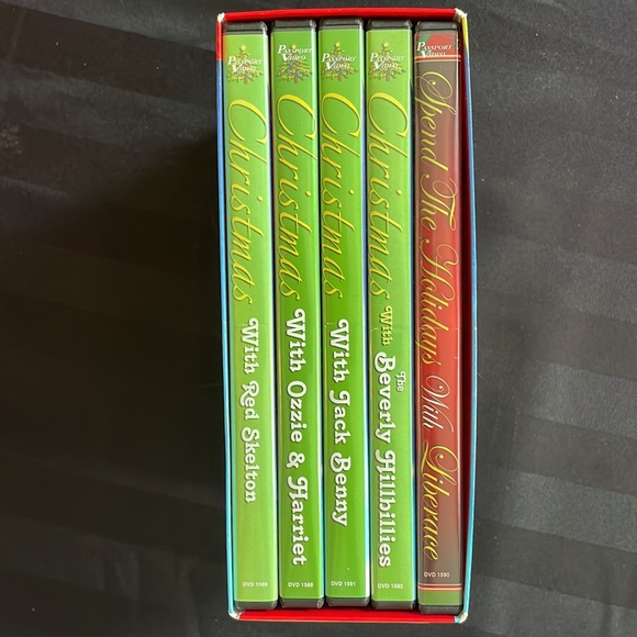 ❤️The Classic TV Christmas Collection DVD Set - Picture 2 of 13